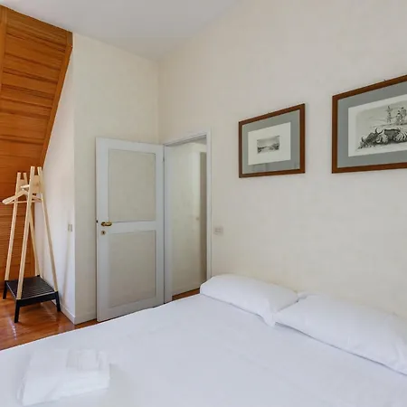 Dimora Palazzo Bezzi 4s, Centro